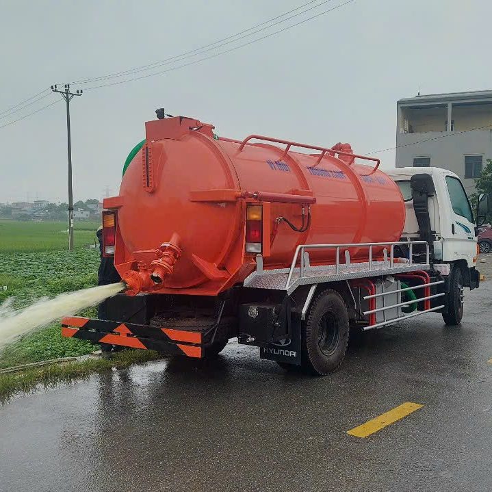 Hút hầm cầu thông cống nghẹt Đạ Huoai giá rẻ có mặt sau 15 phút
