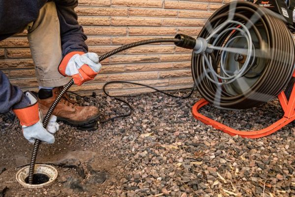 Hút hầm cầu thông cống nghẹt Di Linh giá rẻ có mặt sau 15 phút – Phục vụ hộ gia đình, nhà hàng, doanh nghiệp
