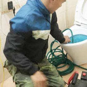 Hút hầm cầu thông cống nghẹt Di Linh giá rẻ có mặt sau 15 phút uy tín – Phục vụ nhanh, giá hợp lý, hỗ trợ 24/7